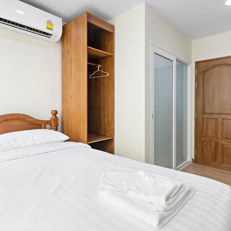 Royale 8 Ville Guest House Bangkok Eksteriør billede