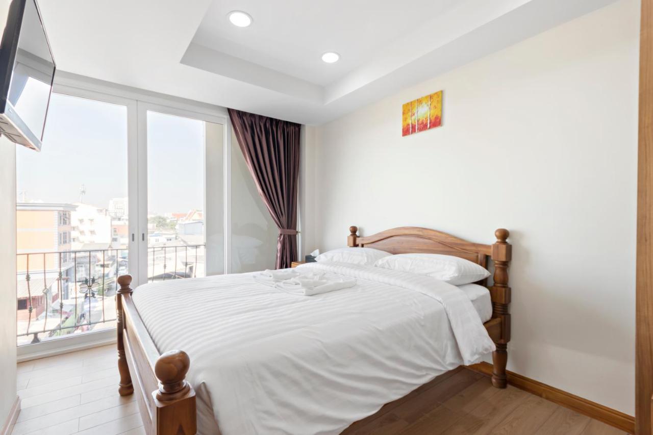 Royale 8 Ville Guest House Bangkok Eksteriør billede