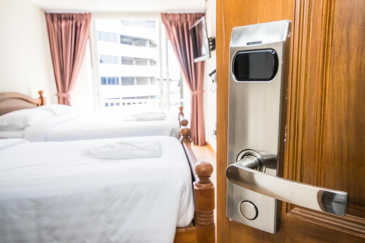 Royale 8 Ville Guest House Bangkok Eksteriør billede